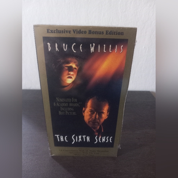 1999 The Sixth Sense Exclusive Video Bonus Edition VHS New Sealed - Picture 1 of 6